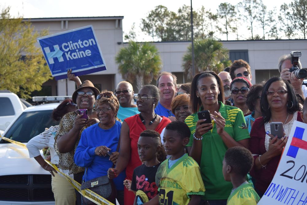 The community turned out to meet former President Bill Clinton